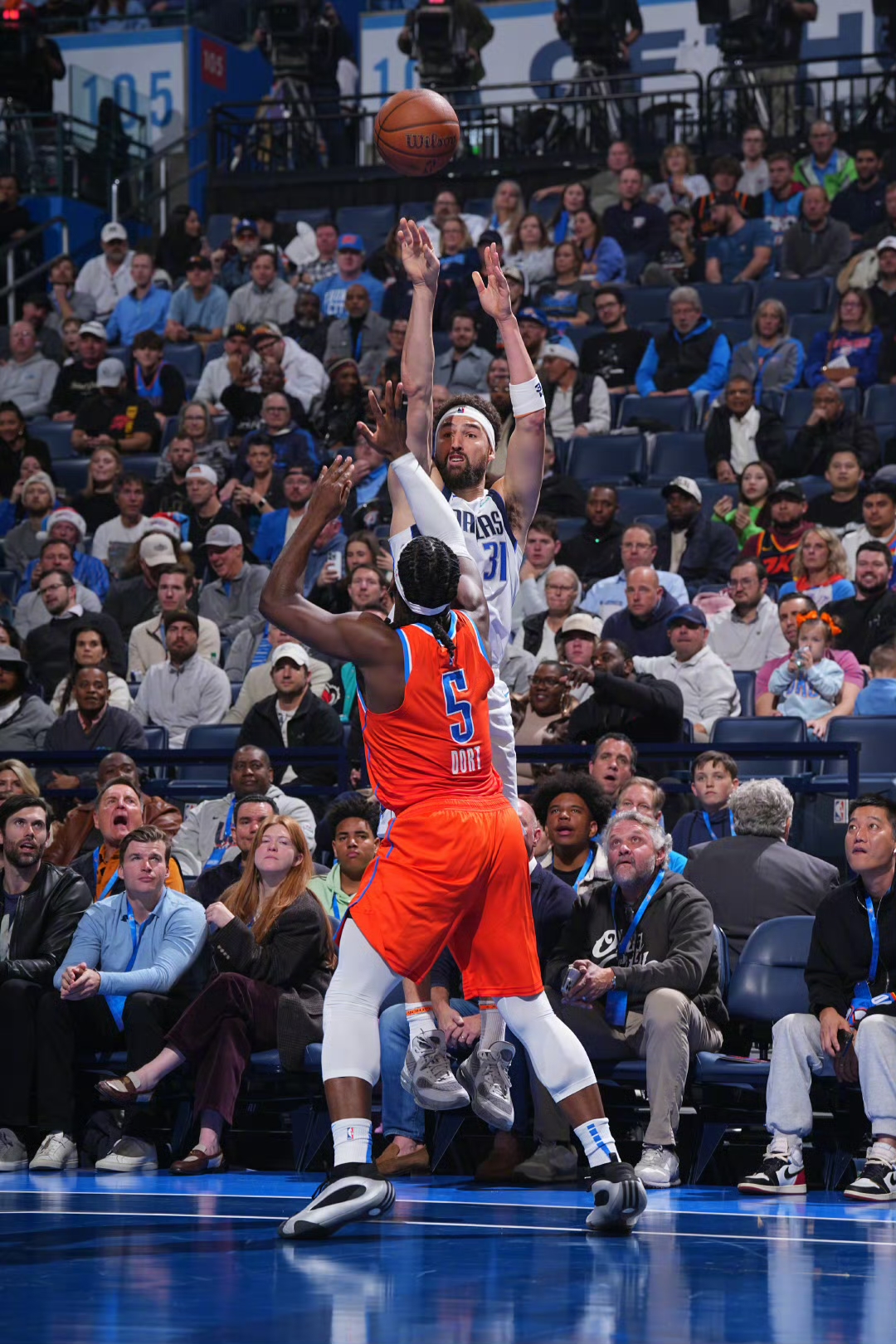 包含圣安东尼奥马刺国际比赛日临场应变；志在CBA常规赛名次提升；压力陡增；身体对抗强度拉满的词条