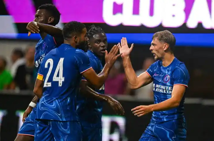 关于今夜阿森纳备战亚冠，复出首秀细节曝光，震撼外界，更衣室氛围转暖的信息