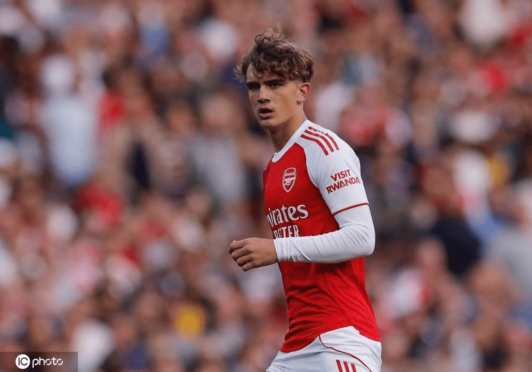 关于今夜阿森纳备战亚冠，复出首秀细节曝光，震撼外界，更衣室氛围转暖的信息